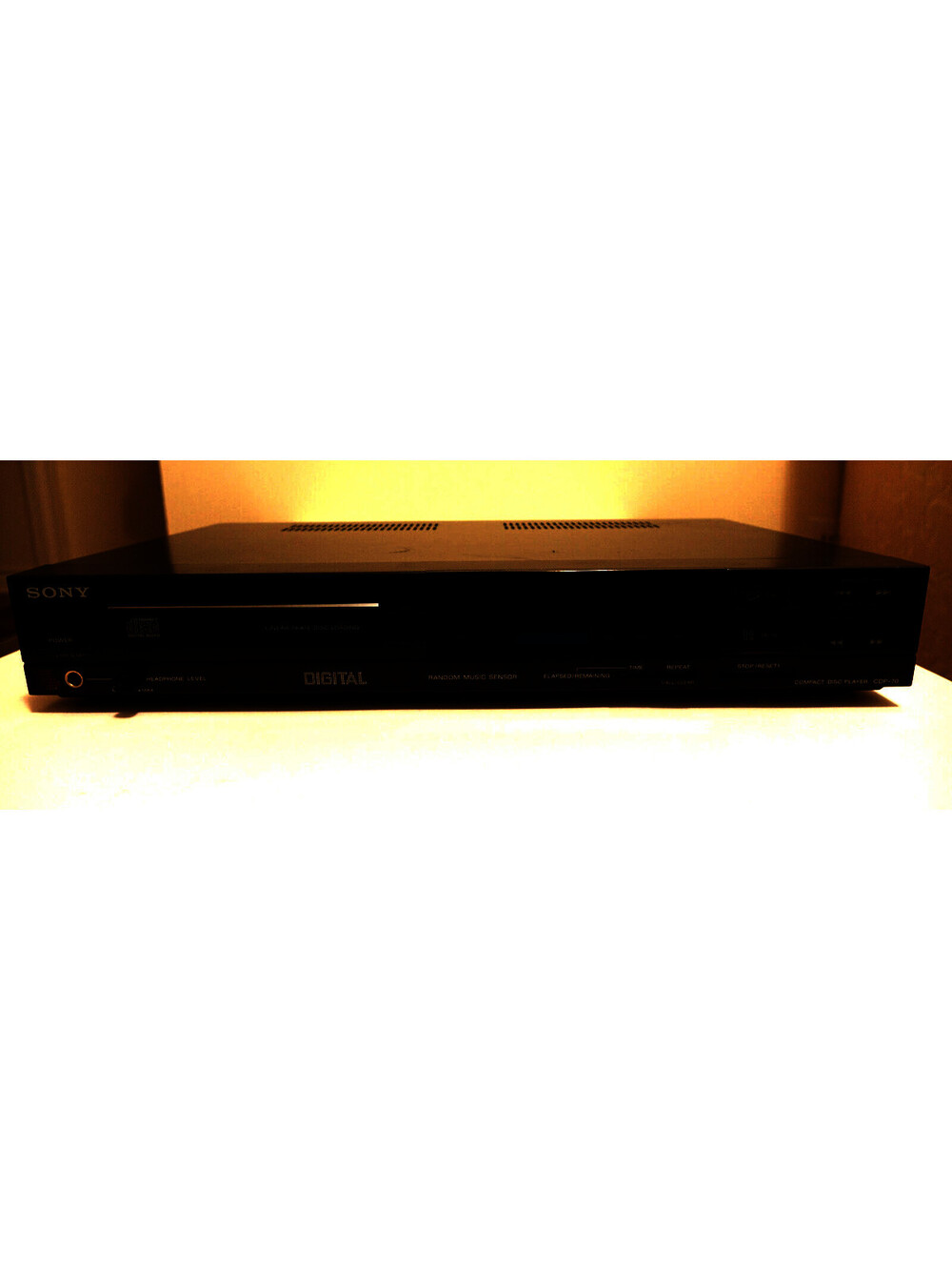 Sony CDP-70 CD Single Disc Compact Disc Player Canadian Model Only